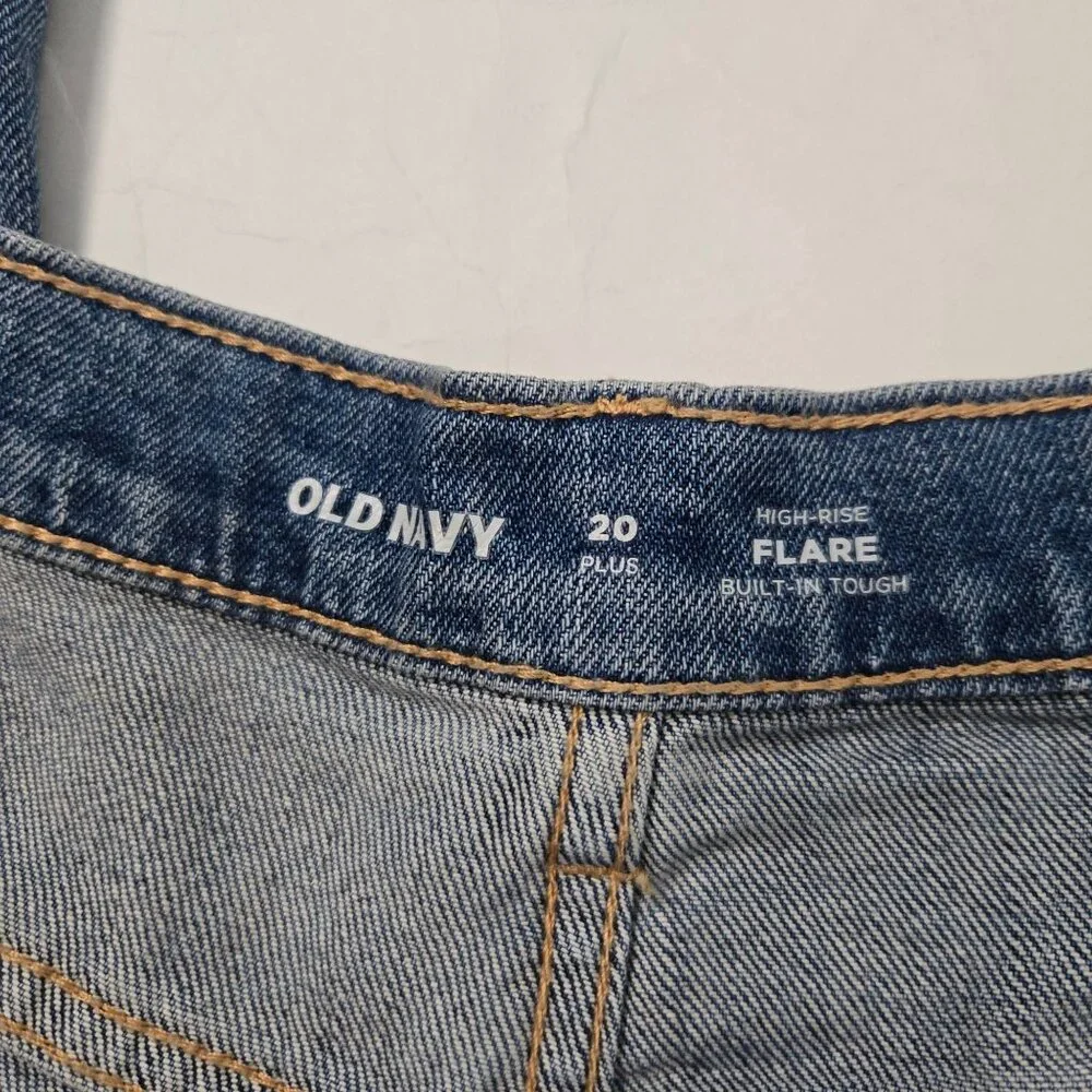 Old Navy Women's Size 20 High-Waisted Built-In Tough Flare Jeans Medium Wash NEW